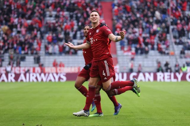 开云体育官网-将走之人助拜仁艰难获1分 陷入低潮的莱万累了吗？