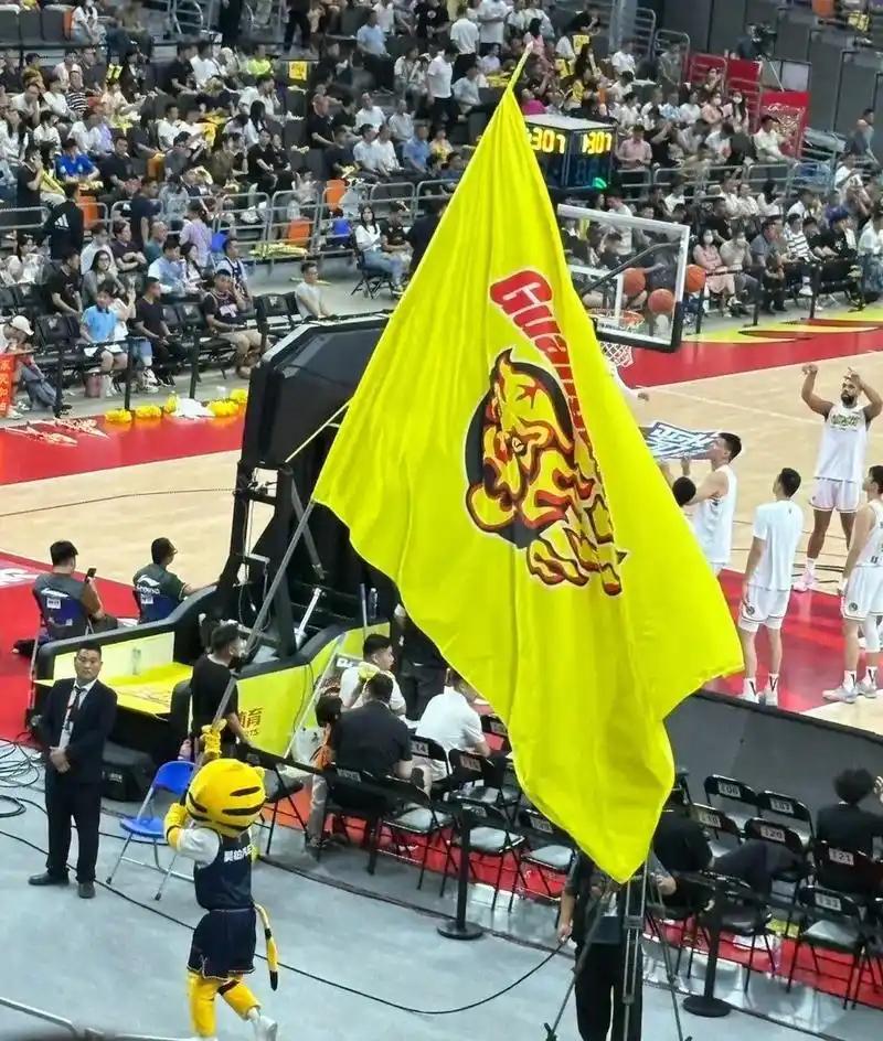 开云官网-广东宏远正式改名！新冠名有意思，杜锋点名崔永熙，徐杰又秀恩爱