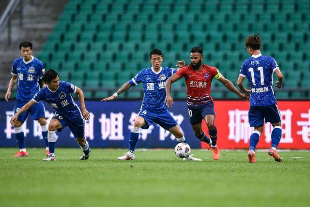 开云体育官网-张外龙祝贺球员创造奇迹 3球大逆转找回重庆精神